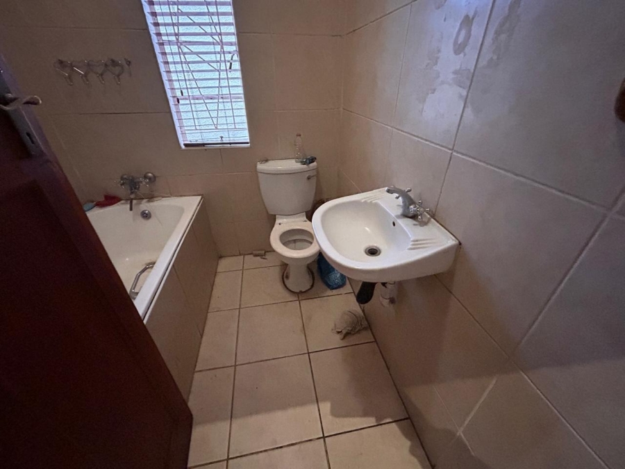 2 Bedroom Property for Sale in Potchefstroom North West